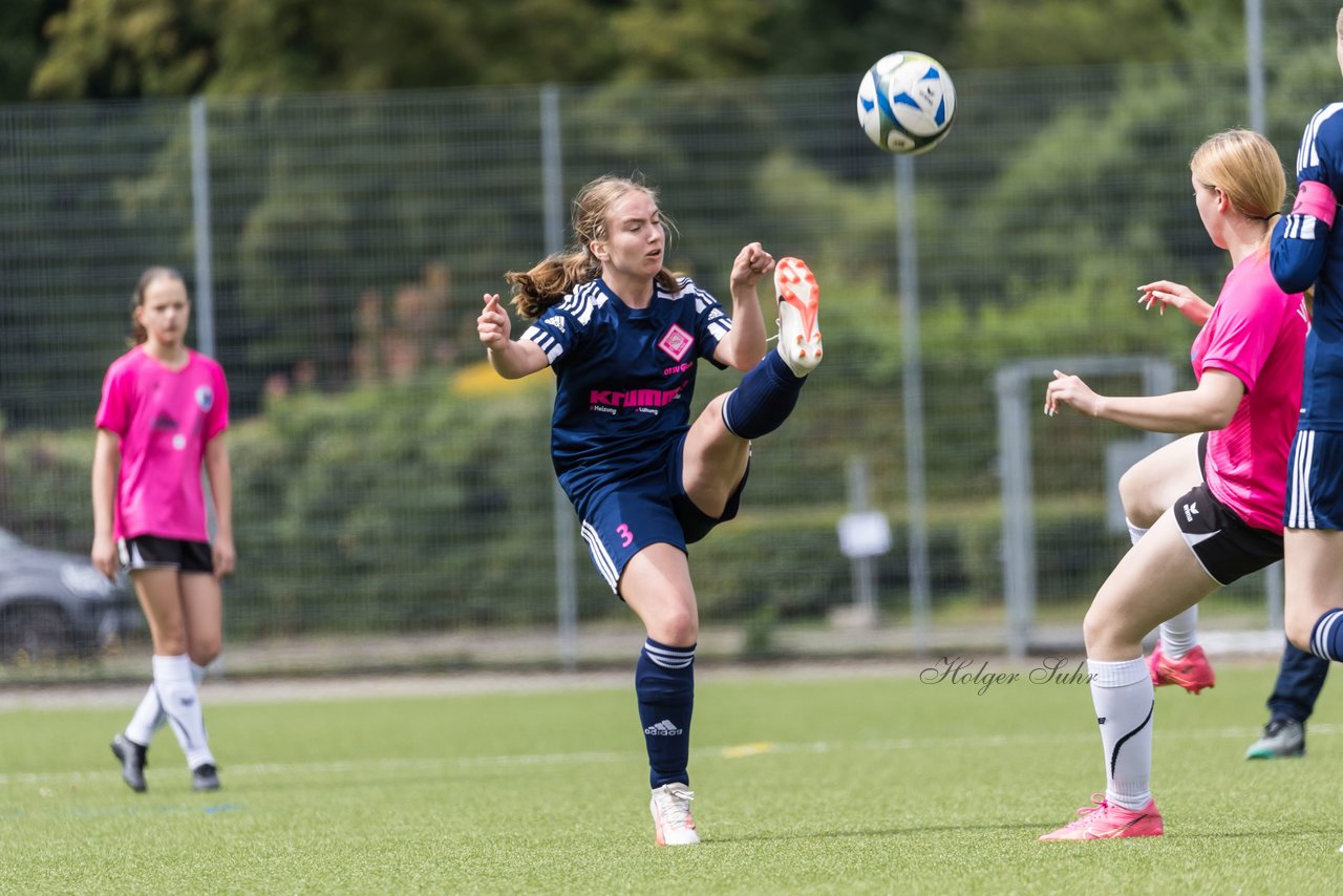 Bild 114 - wCJ Osterroenfelder TSV - VfL Pinneberg : Ergebnis: 0:15